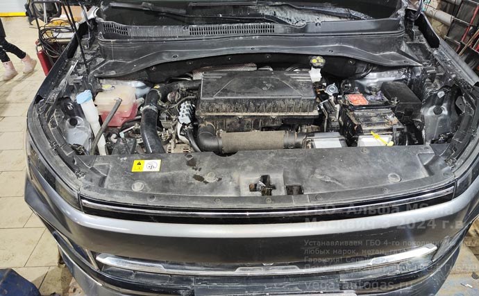 газовое оборудование Альфа МS под капотом, установка на Москвич 3 2024 г.в., 1.5 л, 136 л.с., с пробегом 4 760 км., миниВЗУ в лючке бензобака, датчик уровня газа, тороидальный баллон 54 литра в багажнике, в место докатки, Нижний Новгород, Дзержинск